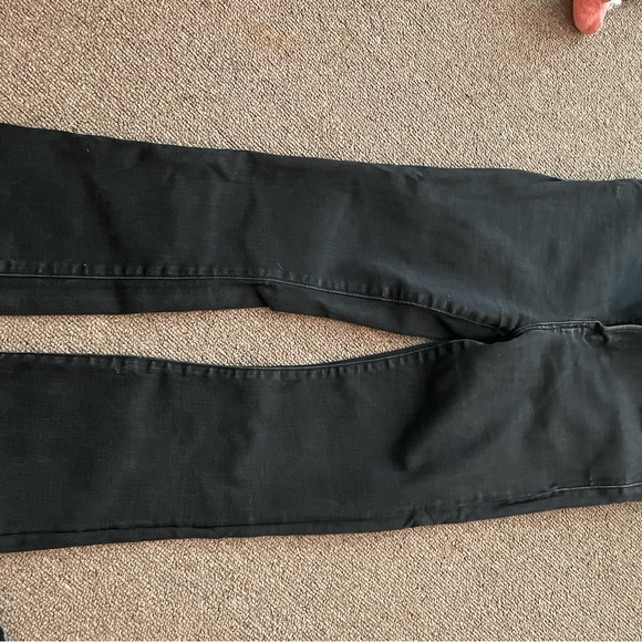 Abercrombie and Fitch slim leg ankle flare cropped jeans - Picture 2 of 2